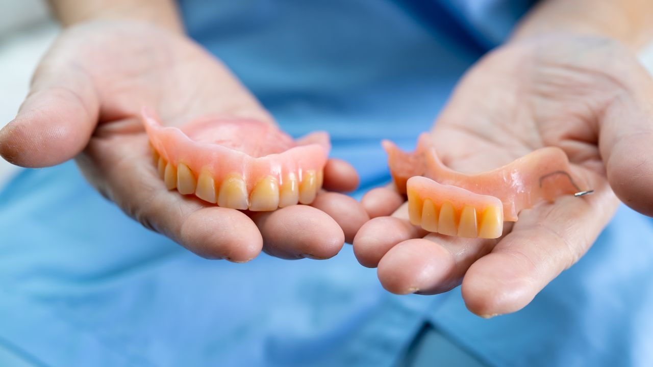Benefits of full dentures