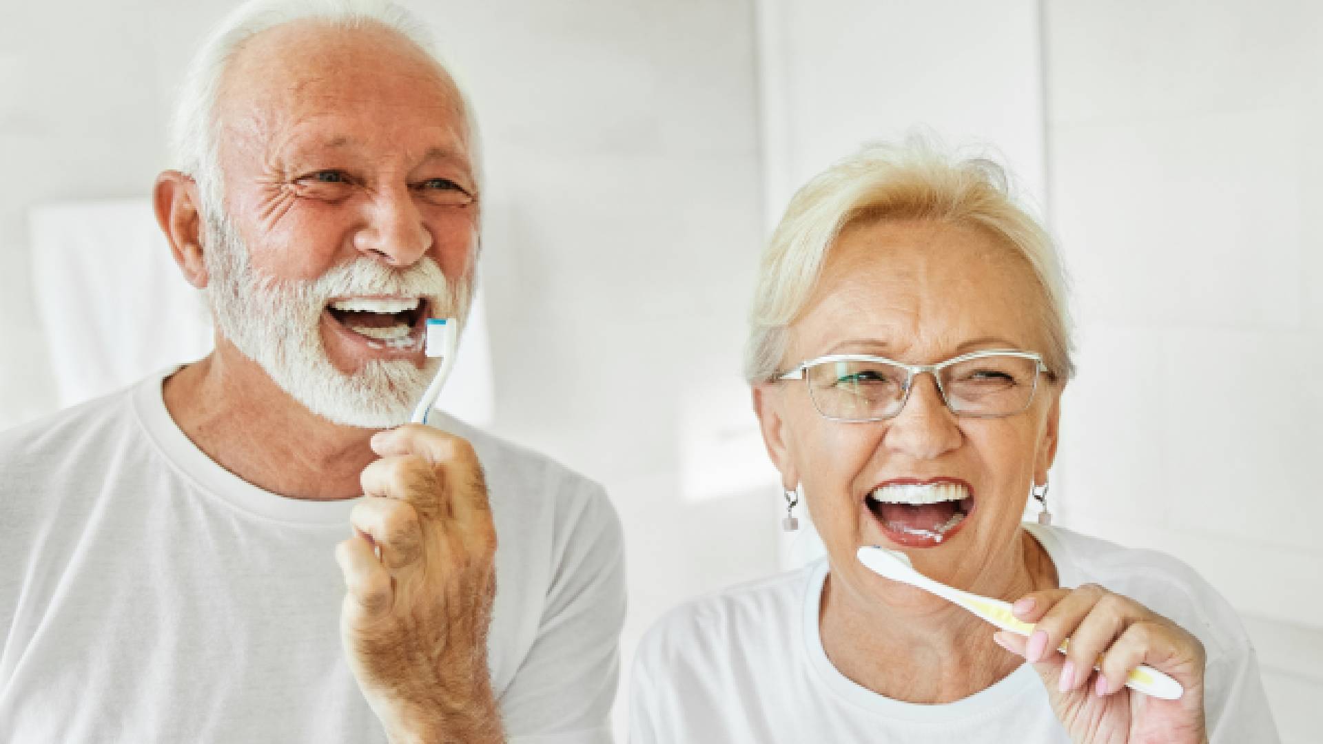 How Custom Dentures Can Transform Your Daily Life