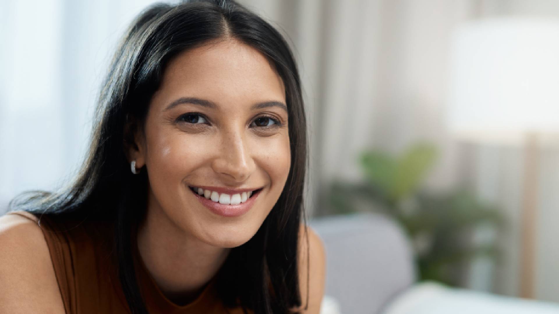 How Porcelain Veneer Placement Can Transform Your Teeth